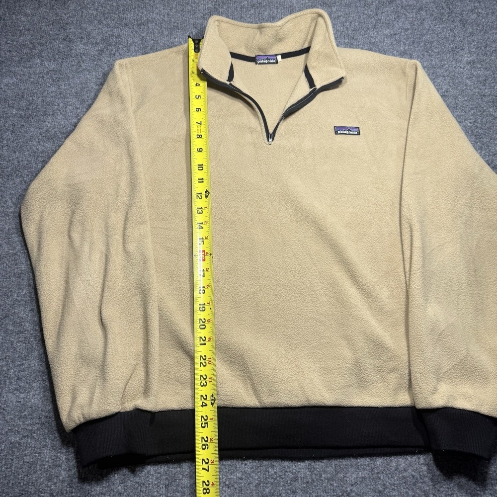 Patagonia Beige quarter-zip fleece pullover Size Medium - Picture 2 of 7
